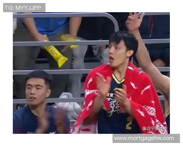 徐杰抛投绝技再现CBA赛场引发热议球迷纷纷点赞他的精彩表现