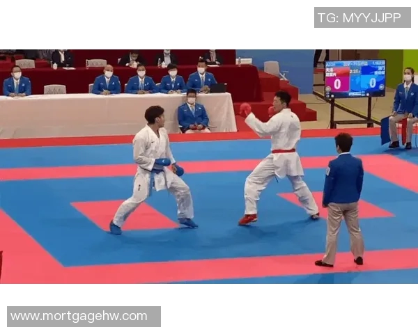 赛事动态更新:聚焦最新比赛进程与精彩瞬间的全面分析与回顾 赛事动态更新:聚焦最新比赛进程与精彩瞬间的全面分析与回顾