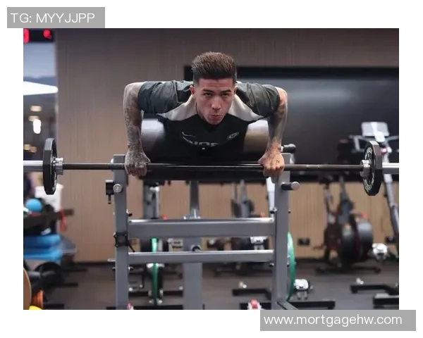 英超球队准备重启训练备战赛季,球迷们期待更多精彩表现 英超球队准备重启训练备战赛季,球迷们期待更多精彩表现